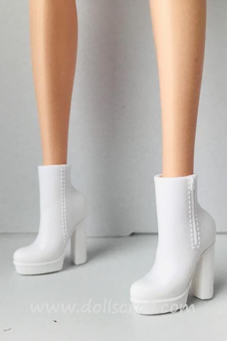 Booties with Outer Zip