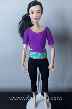 Mattel - Barbie - Barbie Made To Move Doll with Purple Top - Poupée