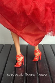 Mattel - Barbie - Holiday 2018 - Hispanic - Doll