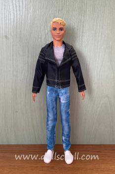 Mattel - Barbie - Barbie and Ken and Fashions - Doll