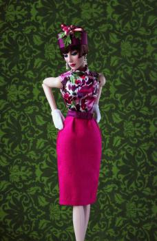 D.A.E. Originals - Romance Reborn - Downtown Shopping - Outfit
