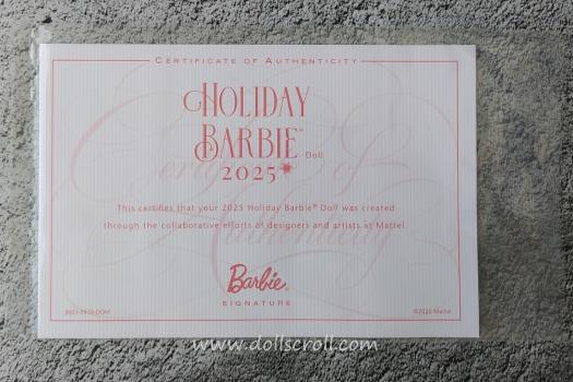Mattel - Barbie - Holiday 2025 Barbie - Asian - Poupée