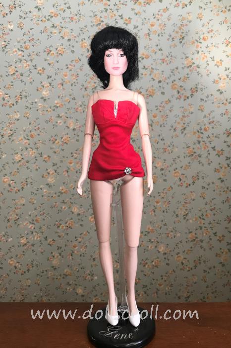 Tonner Liu Liu head on Fashion Boulevard body